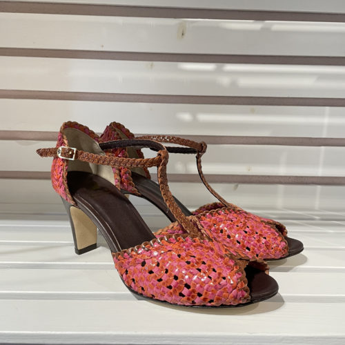 Sandali intrecciati fucsia